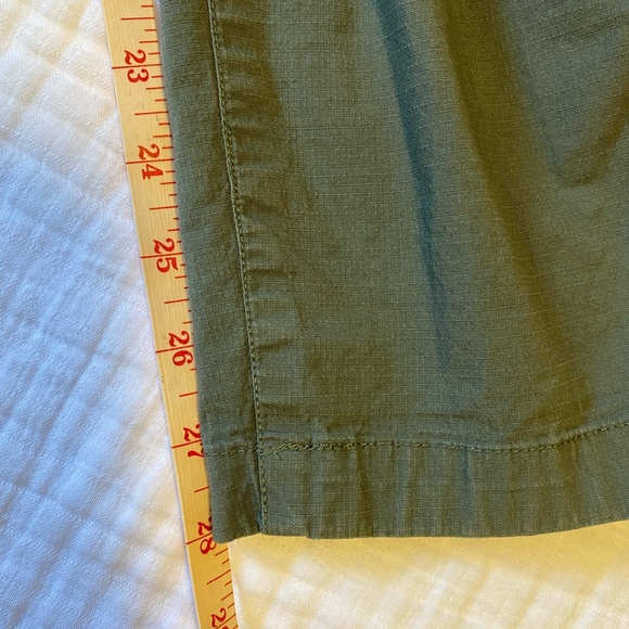 Vuori Ripstop Pant Dark Oregano Good Condition, Size Medium - Picture 8 of 10